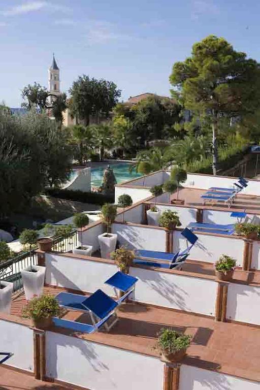 Hotel Ristorante Cavaliere Scario Exterior photo