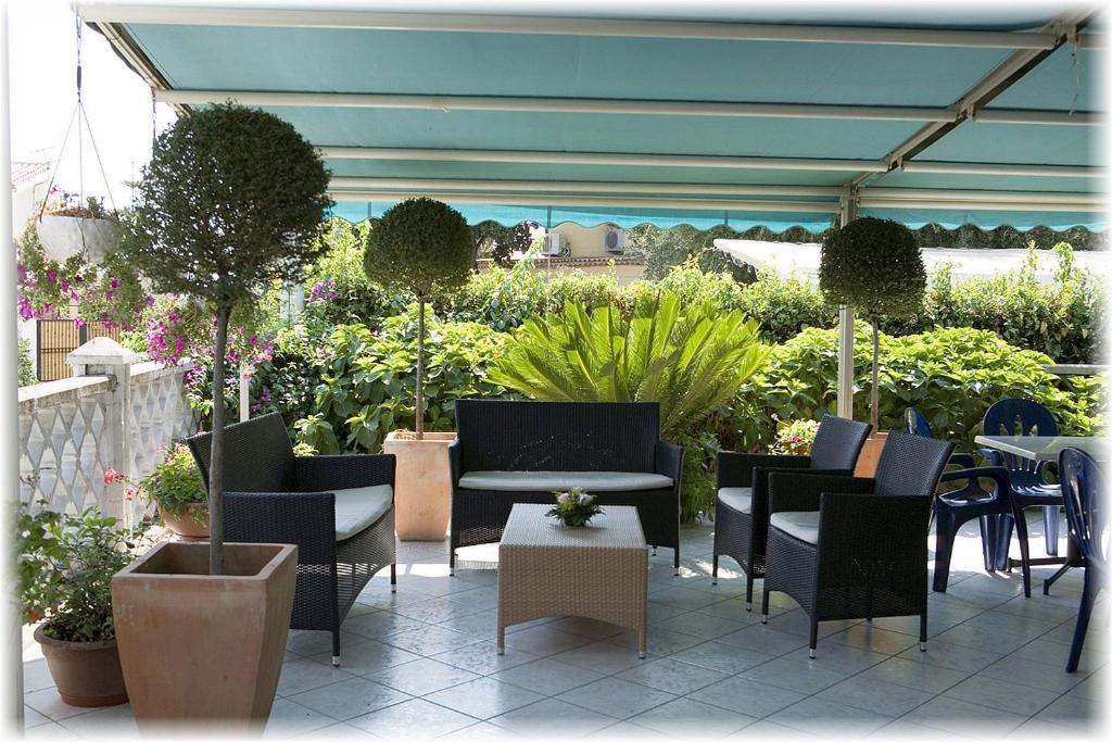 Hotel Ristorante Cavaliere Scario Exterior photo