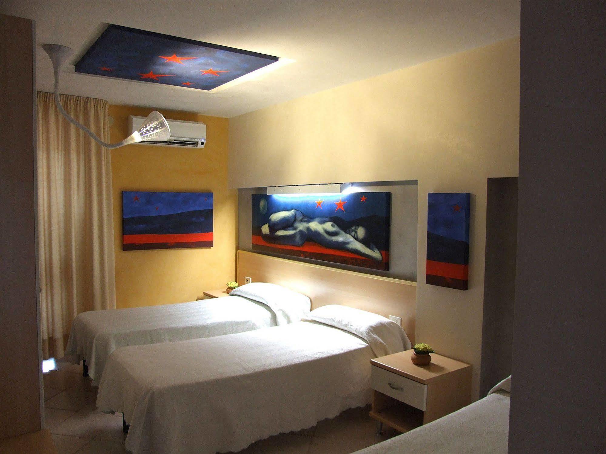 Hotel Ristorante Cavaliere Scario Exterior photo